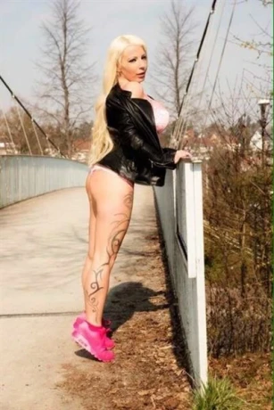 Fabienne Fox