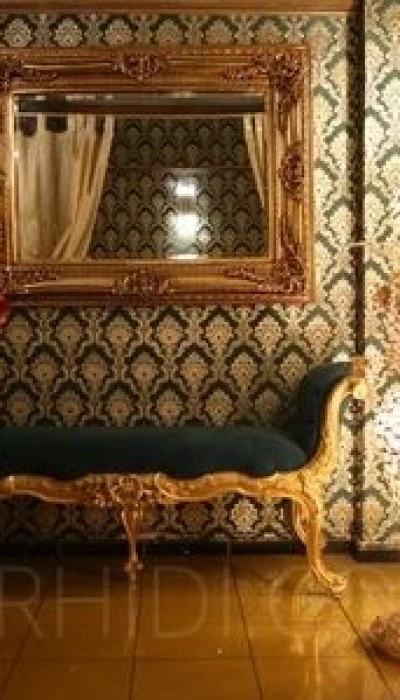 FRANZIS VILLA POMPÖS