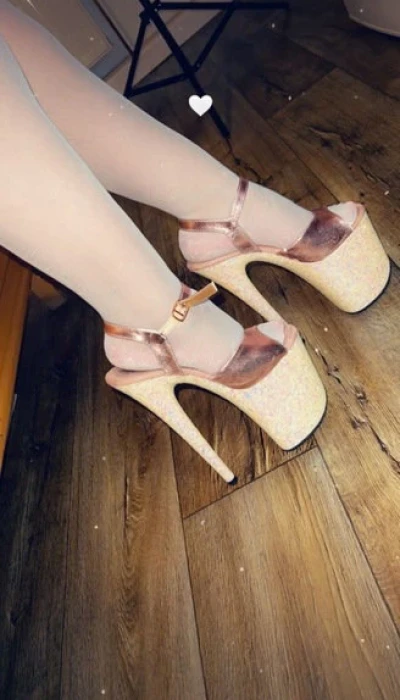 Kataleya Heisse Und Hingebungsvolle Liebe