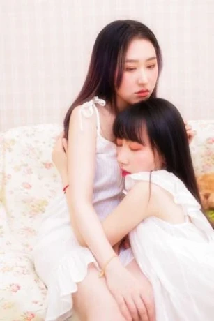 Aisu und July heißes Duo