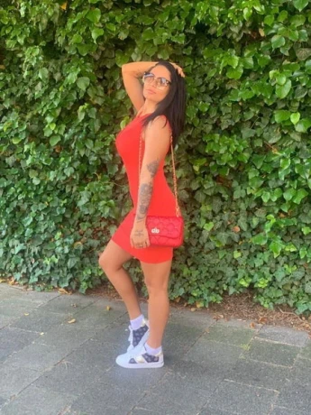 Lena Neu Top Service