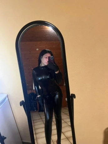 Mistress  Mel