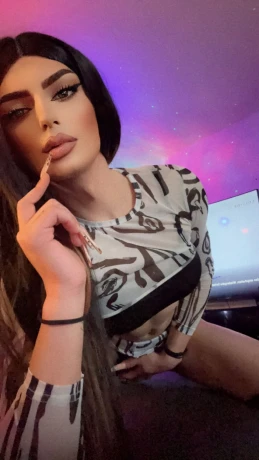 Trans Melanie