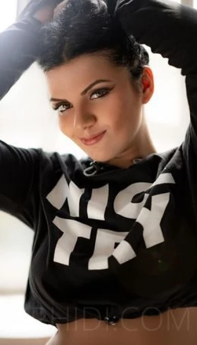 Hot Alessia