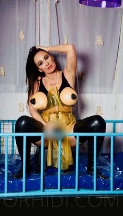 Lady Sarah Lee * Deutsche Domina*