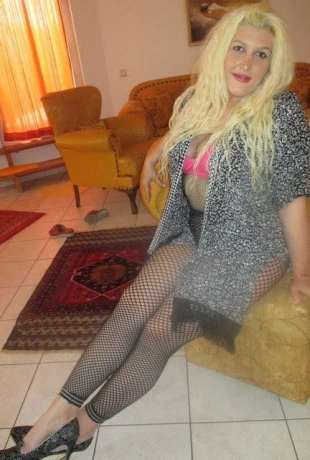 Emmy Im Penthouse