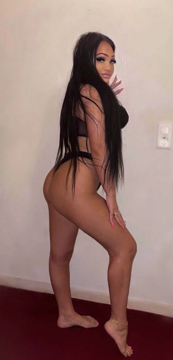 Alisha12