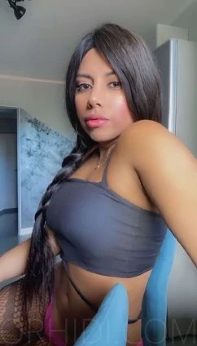 TS Ariana Fernandez
