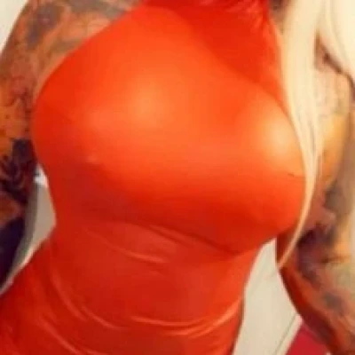 Tattoomodel Gina blond P*rno