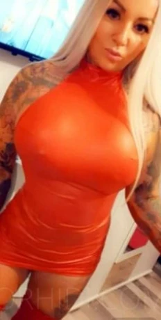 Tattoomodel Gina blond P*rno