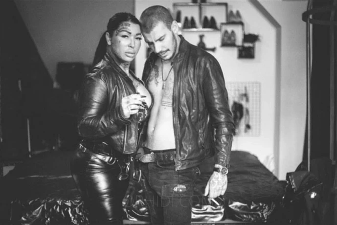 Domina Vicky