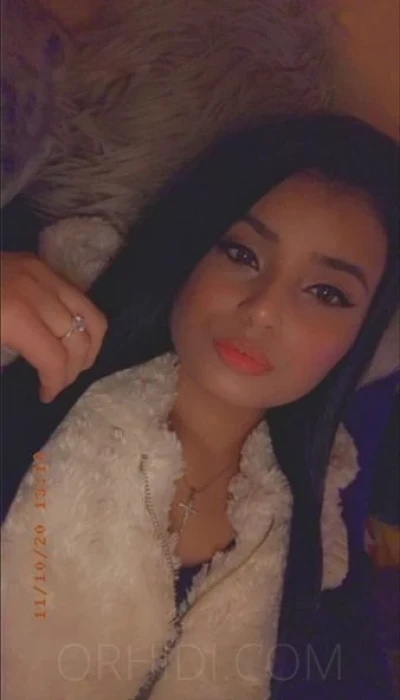 LEILA*SEXY AND HOT*