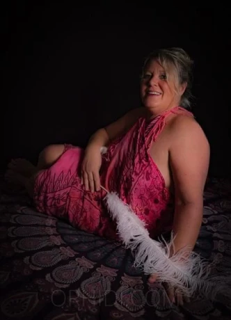 DAS MASSAGEPARADIES BEI INDIRA