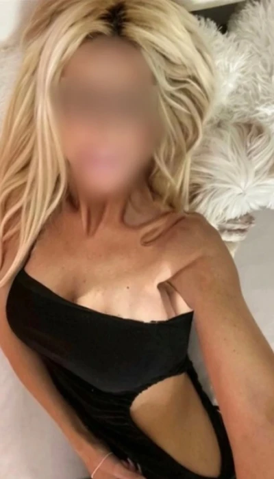 Domina 192m Amazone Nur Fur Kurze Zeit In Berlin