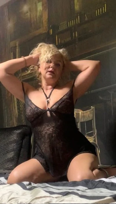 Nadina org*sm*sfreudig