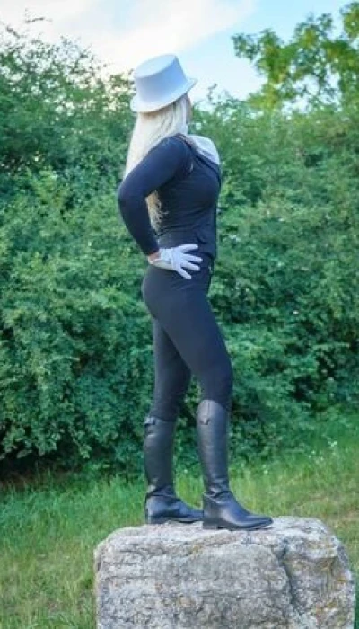 Lady Cora heute ab 17h in der Passion Factory