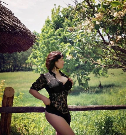 Neue Margo Knaller Po Mega Brust