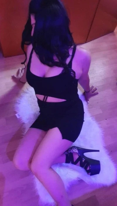 Sabrina Apartmenthaus Erotic Island