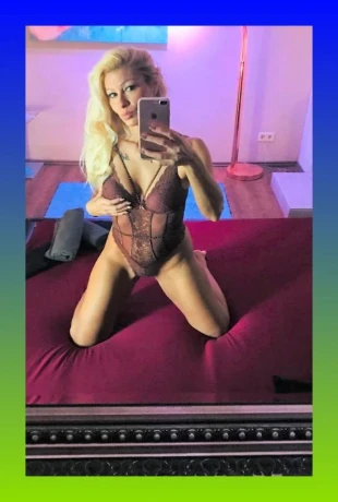 Angelina001