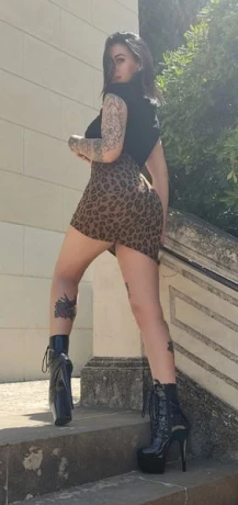 Laura 12