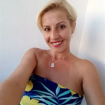 LILLA - GELERNTE MASSEURIN
