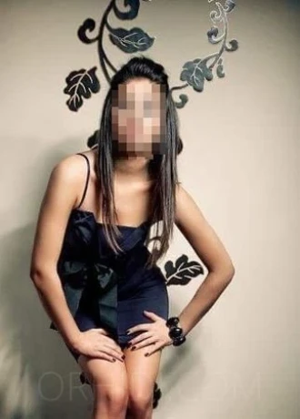 Trans-Julia Super-Party-24h-guten-sex-in-Daine-Stadt