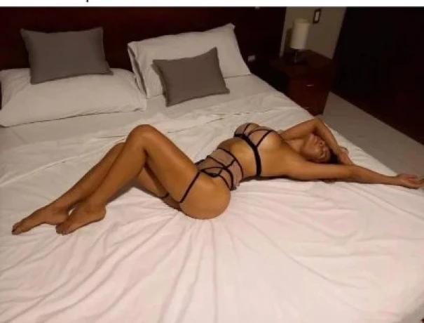 Megan Im Relax Haus