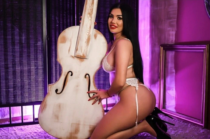 Rebbeca2
