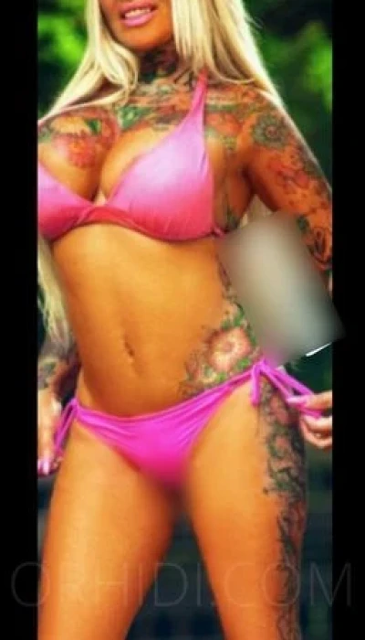 Tattoomodel Gina blond P*rno