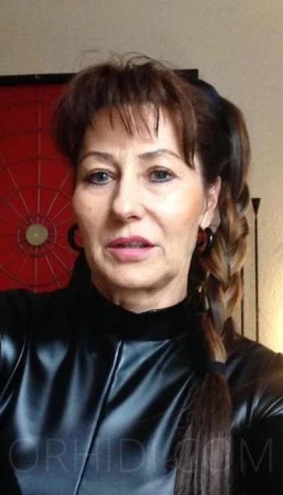 Lady Corinna-