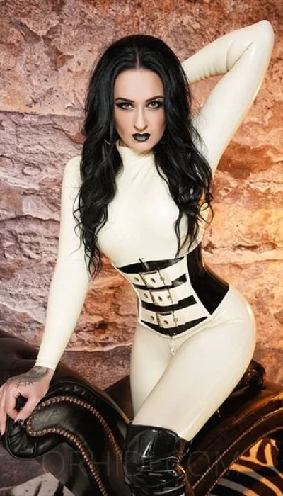 Miss Lana Poison - Domina