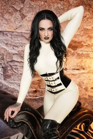Miss Lana Poison - Domina