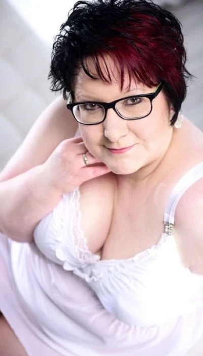 Lilly Molliger Deutscher Busentraum
