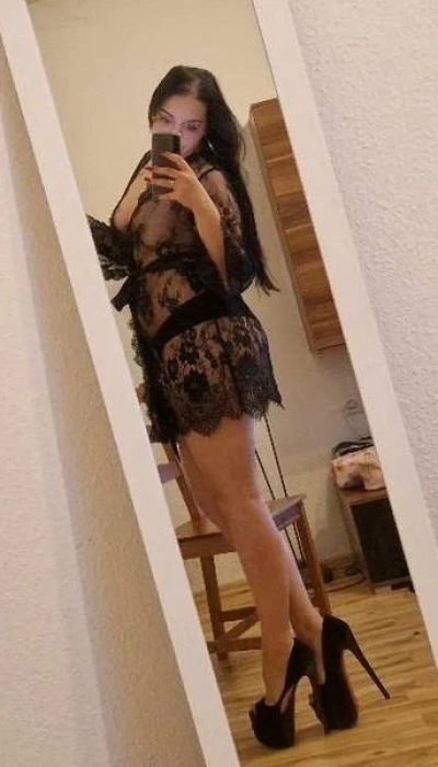 Monika Praller Po Feste Bruste Ganz Privat Neu
