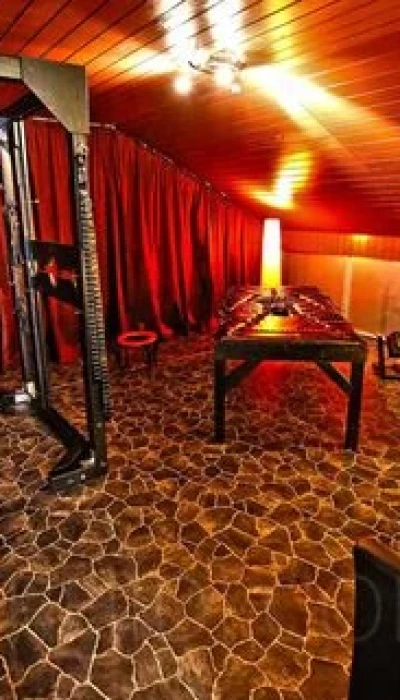 Heaven&Hell Domina Erotikhaus