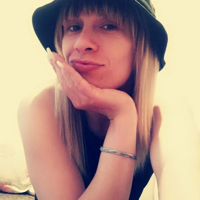 Yoni23