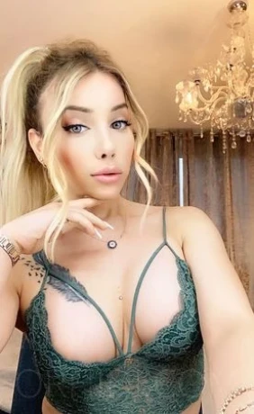 TS Ella D*ll - Türkish Sex bomb