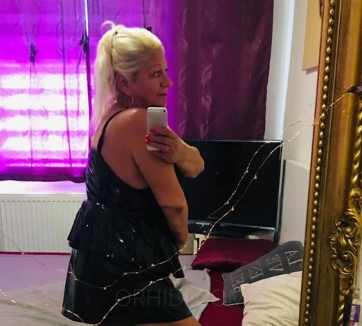 Deutsche Larizza, KS privat