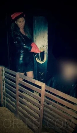 Lady Sarah Lee * Deutsche Domina*