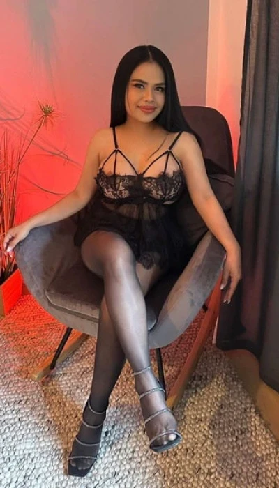 Cherie Nur Per Whatsapp
