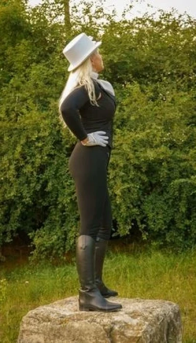 Lady Cora heute ab 17h in der Passion Factory
