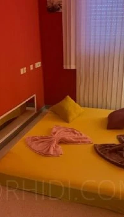 Michelle, 21J. - Frankreich