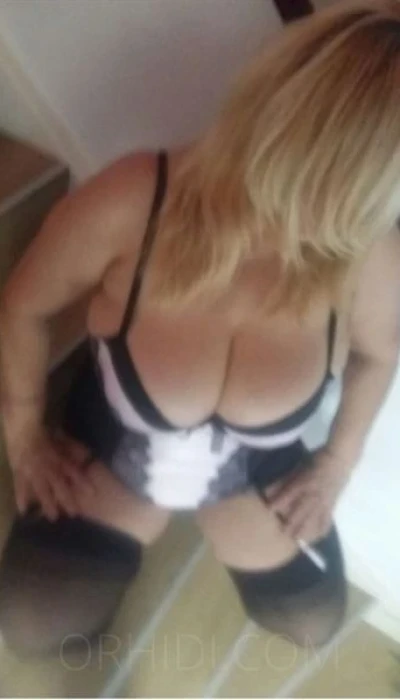Vollbusige Kathy - Nur Escort!