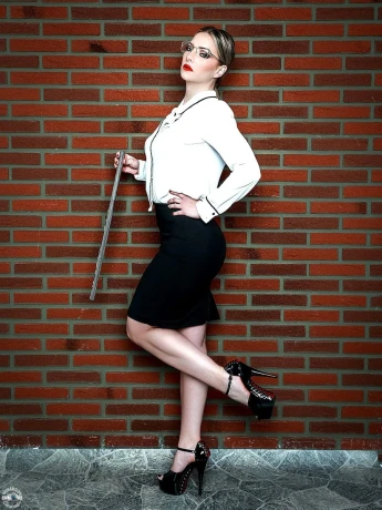 Domina Electra Pure Divine