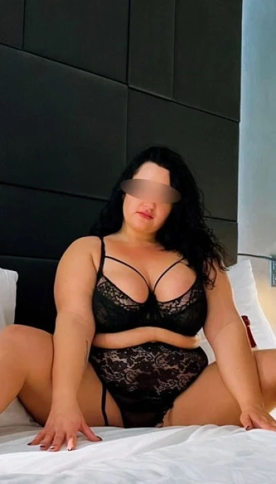 Mia Aus Deutschland Mit Naturbusen