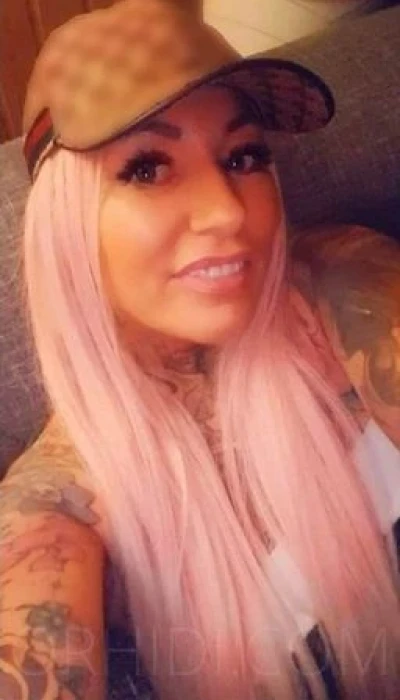 Tattoomodel Gina blond P*rno
