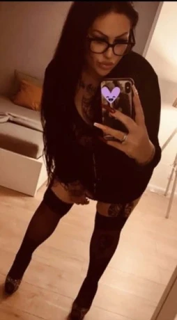 Lola Deutsch2