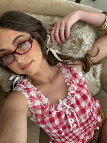 Elisabelle