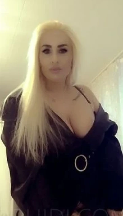 Kataleya, heiße und hingebungsvolle Liebe!