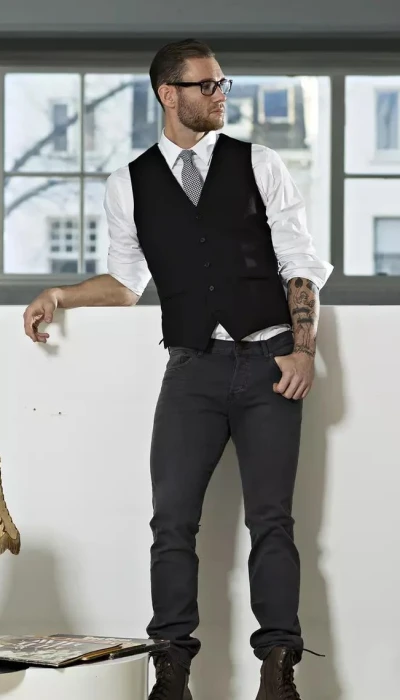 The Most Attractive And Stylish High Class Straight Male Escorts